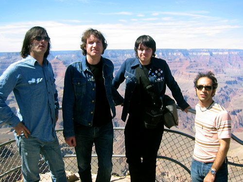 bjm_and_the_lovetones_usa_tour_may_2003